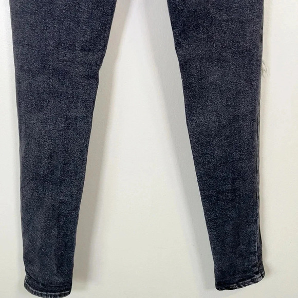 Levi's 721 High Rise Skinny  Grey Wash Distressed Knee Jeans - Picture 14 of 15